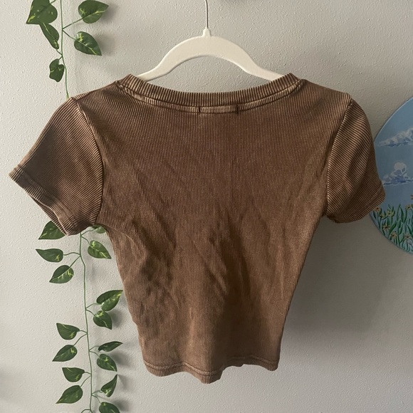 Brown Mineral Wash Crop Tee - Picture 2 of 3